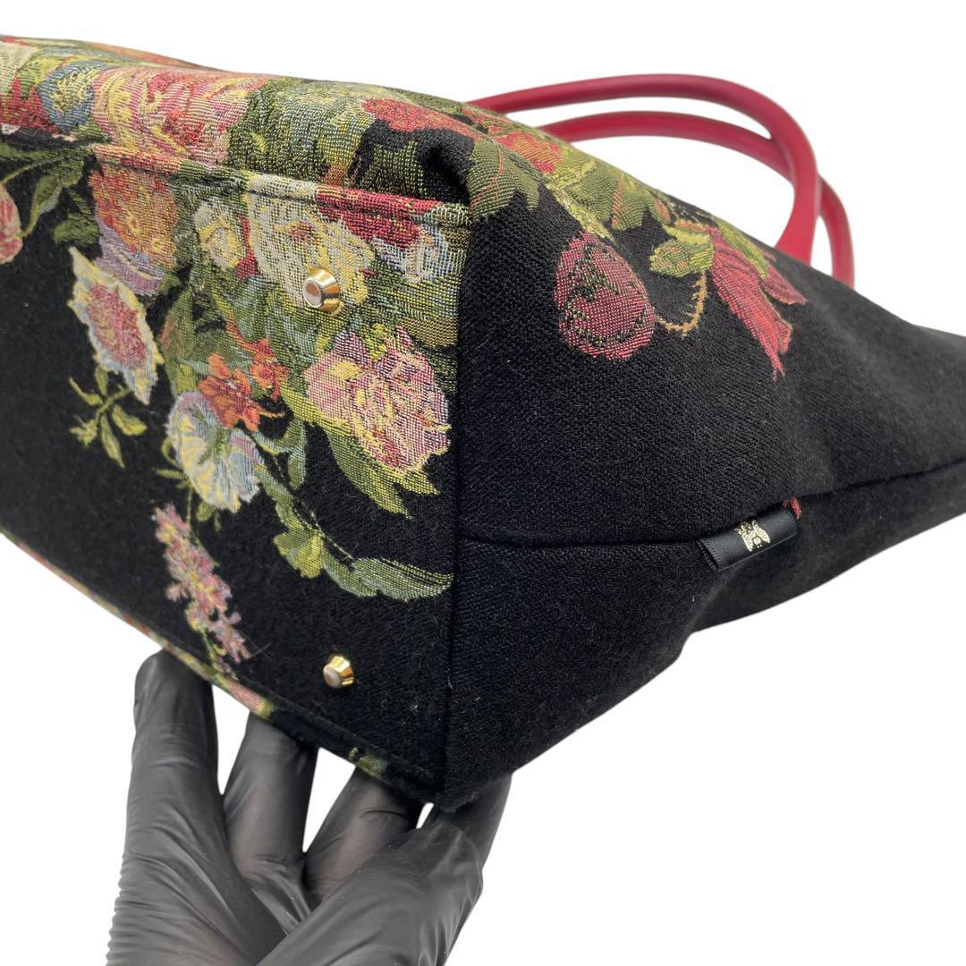 極美品 Think Bee シンクビー フィオーレ ハンドバッグ 花柄 黒 極美品 Think Bee シンクビー フィオーレ ハンドバッグ 花柄 黒