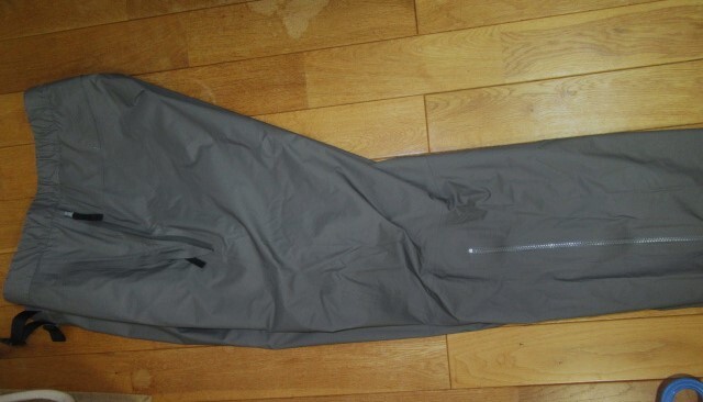 スノーピーク　防水浸透濕　パンツ　新品　定価３５２００円　これからの梅雨時期に本格的でしゃれた雨用アウトドアパンツを！　