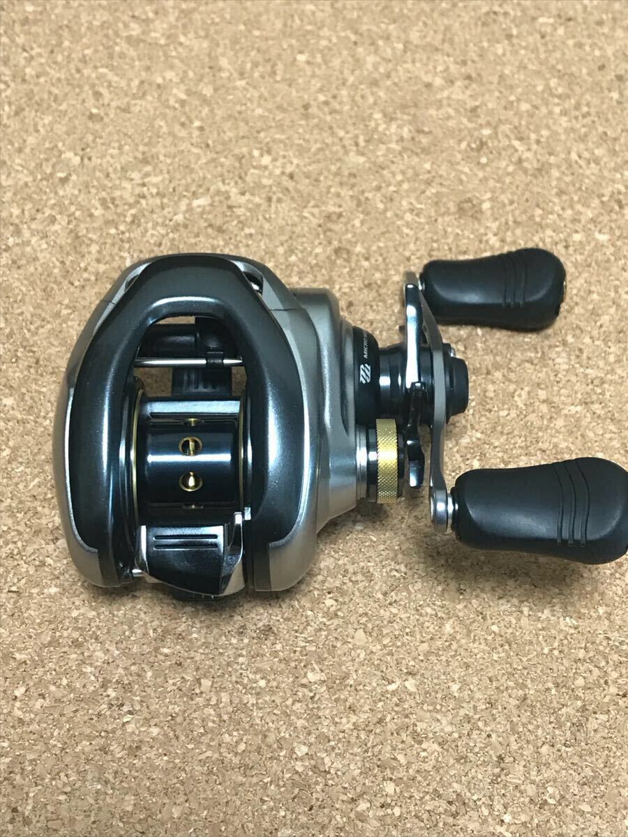 超美品】シマノ 13 メタニウム XG 右ハンドル・夢屋BFSスプール 超美品】シマノ 13 メタニウム XG 右ハンドル・夢屋BFSスプール
