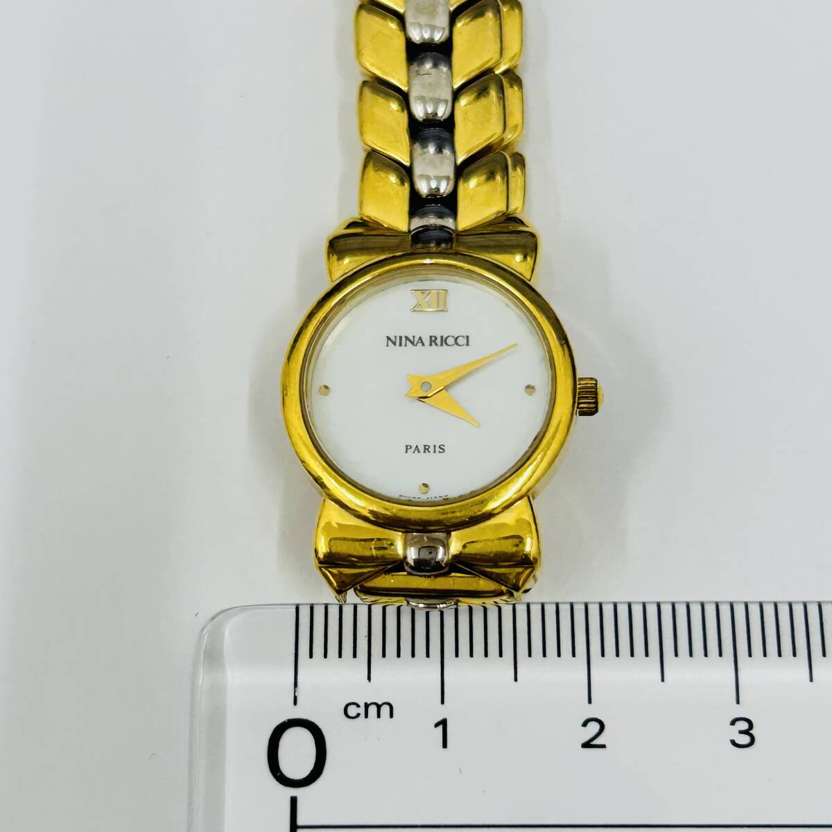 2094 NINA RICCI ニナリッチ D953 ラウンド GP シェル文字盤 2094 NINA RICCI ニナリッチ D953 ラウンド GP シェル文字盤
