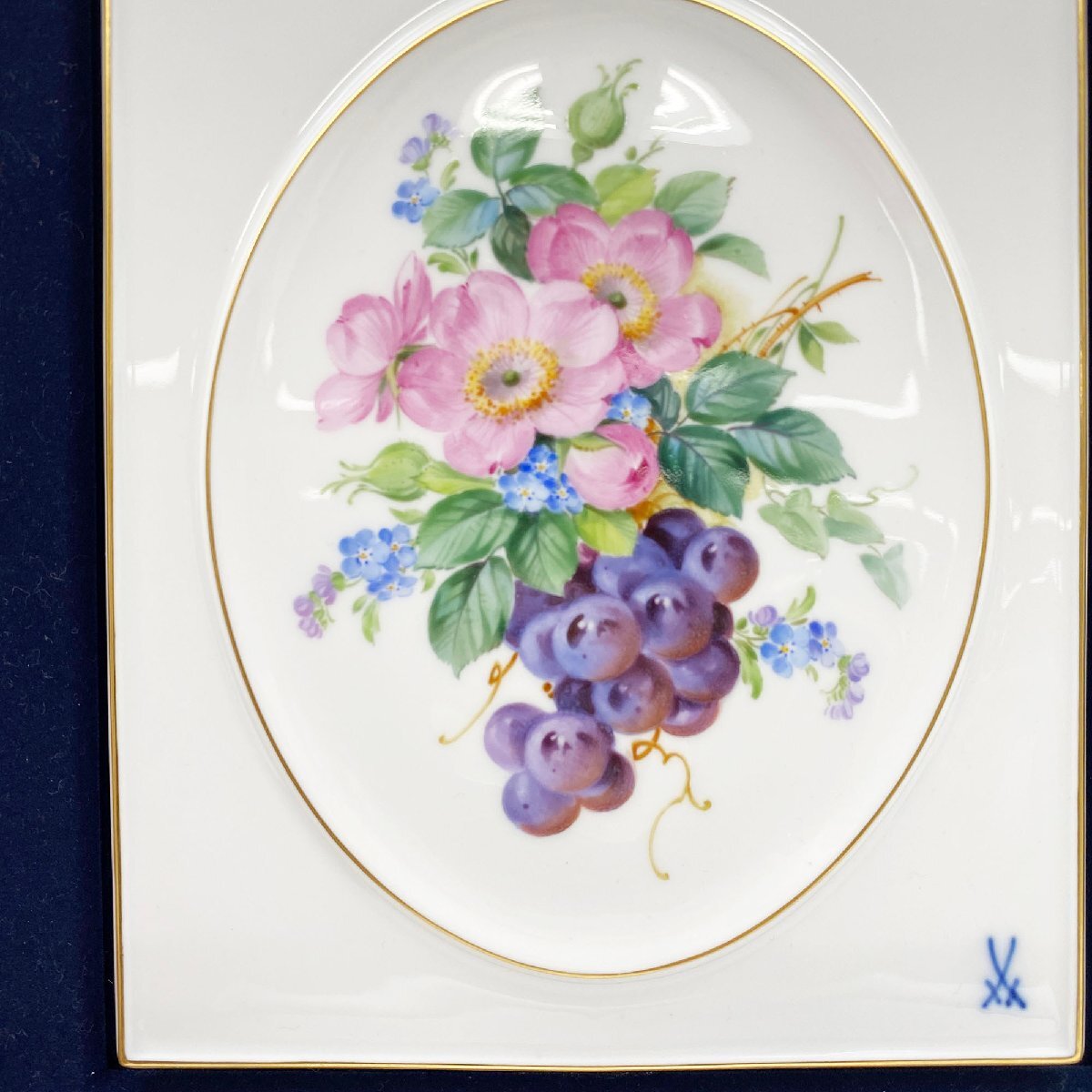 Meissen マイセン 花とブドウ (53943/242510) 陶板画 プラーク Meissen マイセン 花とブドウ (53943/242510) 陶板画 プラーク