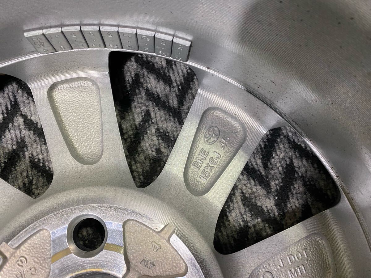 トヨタ アクア 新車外し ホイール4本セット 引き取りOK 15インチ トヨタ アクア 新車外し ホイール4本セット 引き取りOK 15インチ