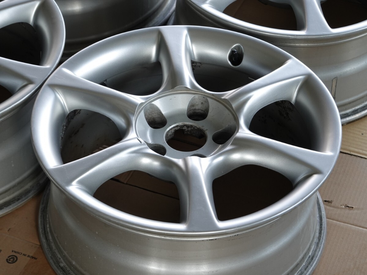日産 スカイライン 25GT TURBO GF-ER34 純正ホイール 17インチ 日産 スカイライン 25GT TURBO GF-ER34 純正ホイール 17インチ