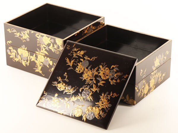 流】木製漆器 時代 花唐草蒔 四段重箱 箱付 TZ040(重箱)|売買 流】木製漆器 時代 花唐草蒔 四段重箱 箱付 TZ040(重箱)|売買