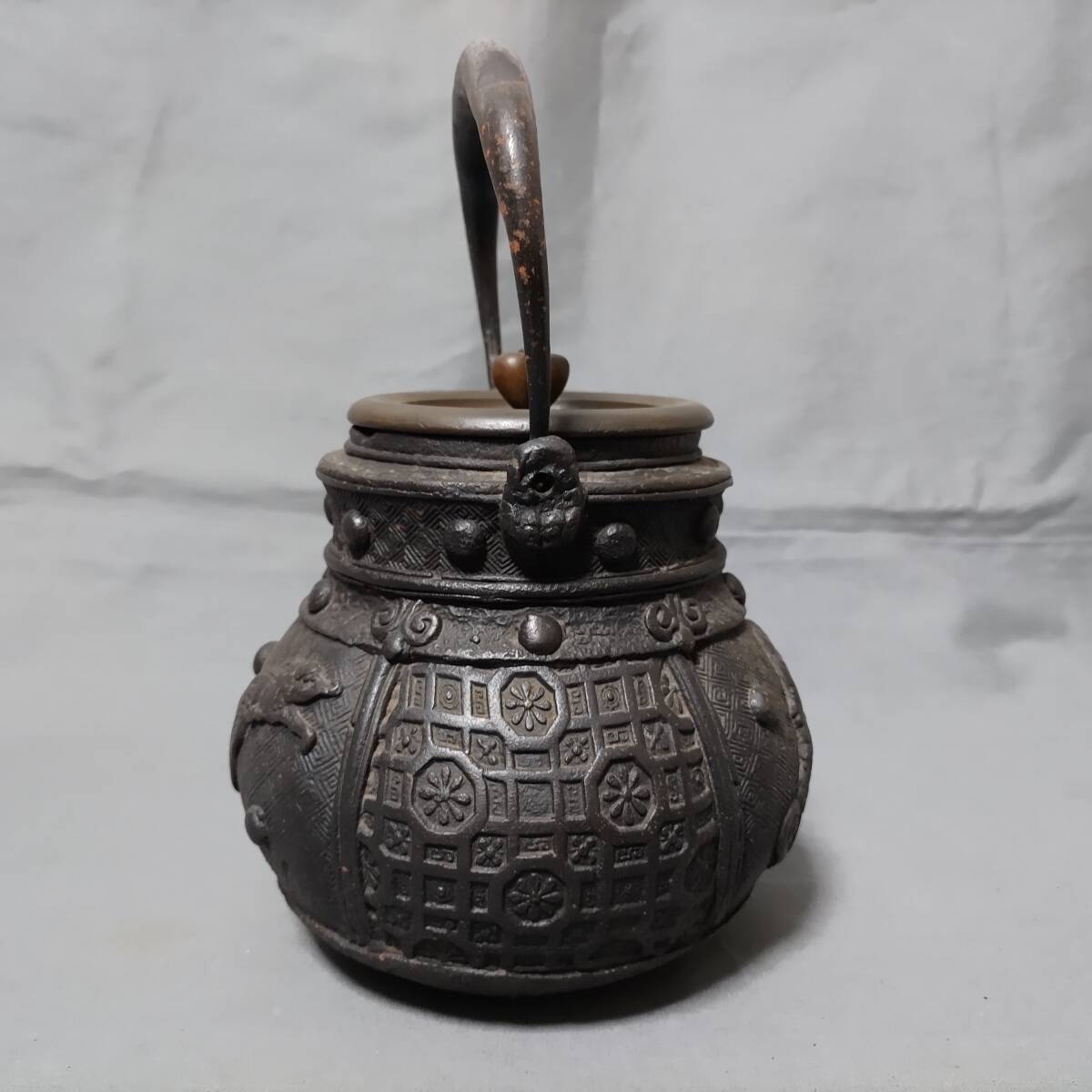 △ 4/22 289018 龍文堂造 鉄瓶 茶道具 急須 骨董 コレクション △ 4/22 289018 龍文堂造 鉄瓶 茶道具 急須 骨董 コレクション