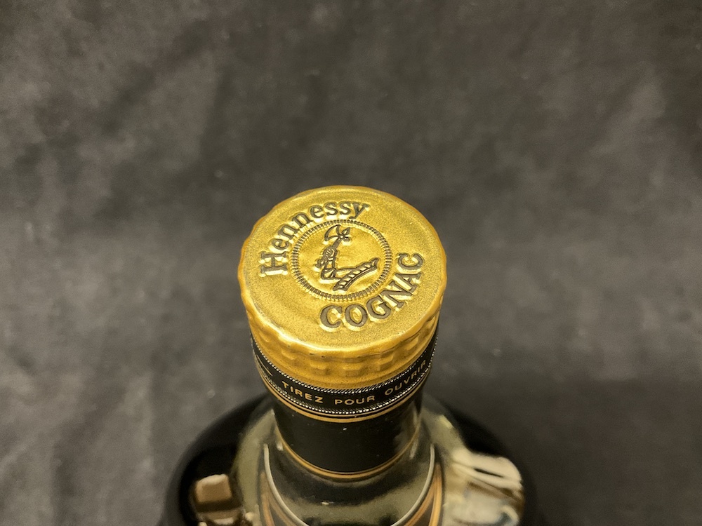 未開栓 古酒 (1) Hennessy ヘネシー XO グリーンボトル 金 未開栓 古酒 (1) Hennessy ヘネシー XO グリーンボトル 金