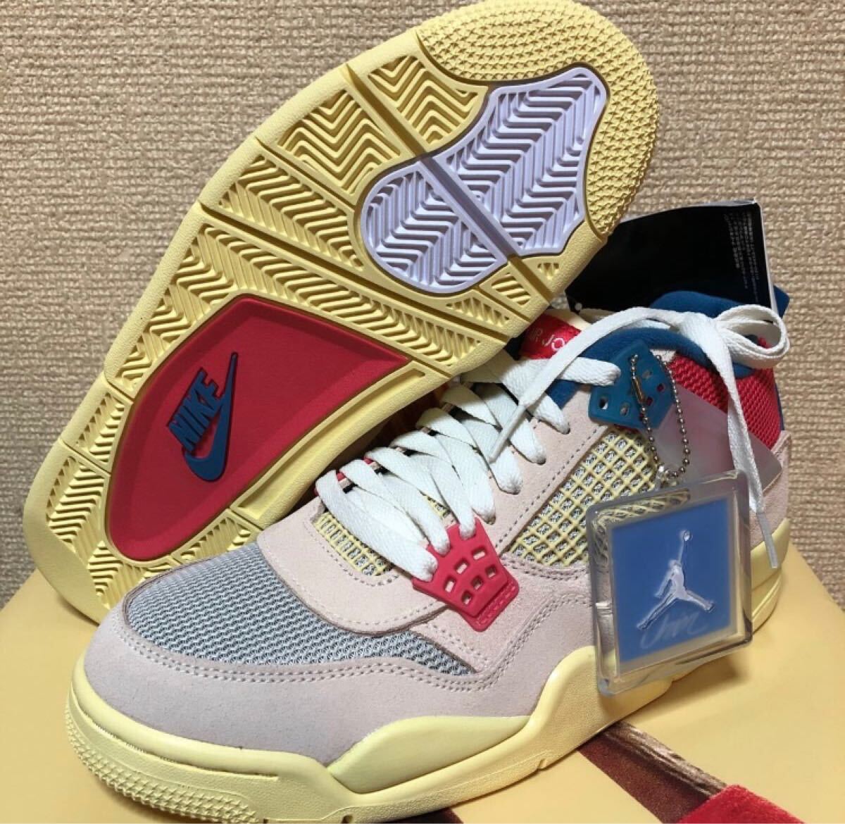 新品 未使用 UNION × NIKE AIR JORDAN 4 RETRO SP GUAVA ICE 26 新品 未使用 UNION × NIKE AIR JORDAN 4 RETRO SP GUAVA ICE 26
