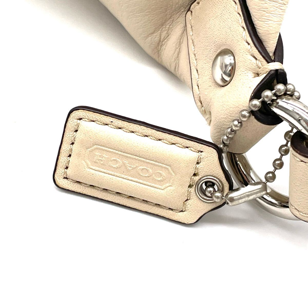 1円 極美品 COACH コーチ レザー アイボリー バニティポーチ 1円 極美品 COACH コーチ レザー アイボリー バニティポーチ