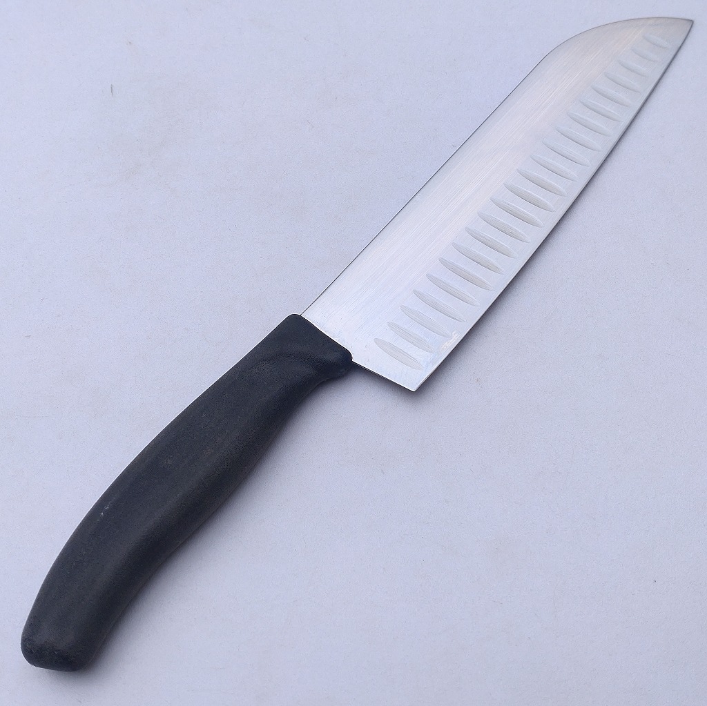 万能包丁 ビクトリノックス VICTORINOX SWISS MADE 刃長約170㎜ 両刃 洋包丁 三徳包丁 調理器具 刃物 【3975】【r】_画像2