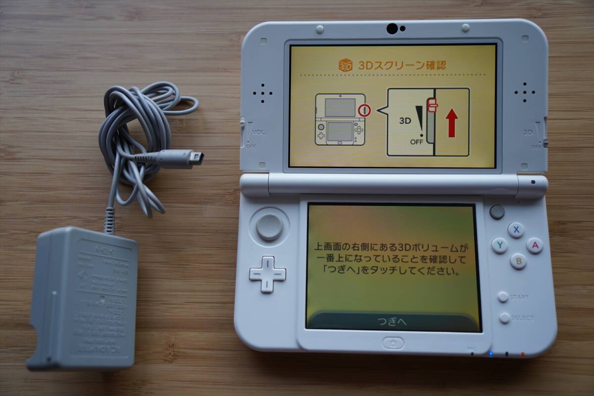 Newニンテンドー3DSLL 本体(ホワイト)・充電器 RED-001 初期化 Newニンテンドー3DSLL 本体(ホワイト)・充電器 RED-001 初期化