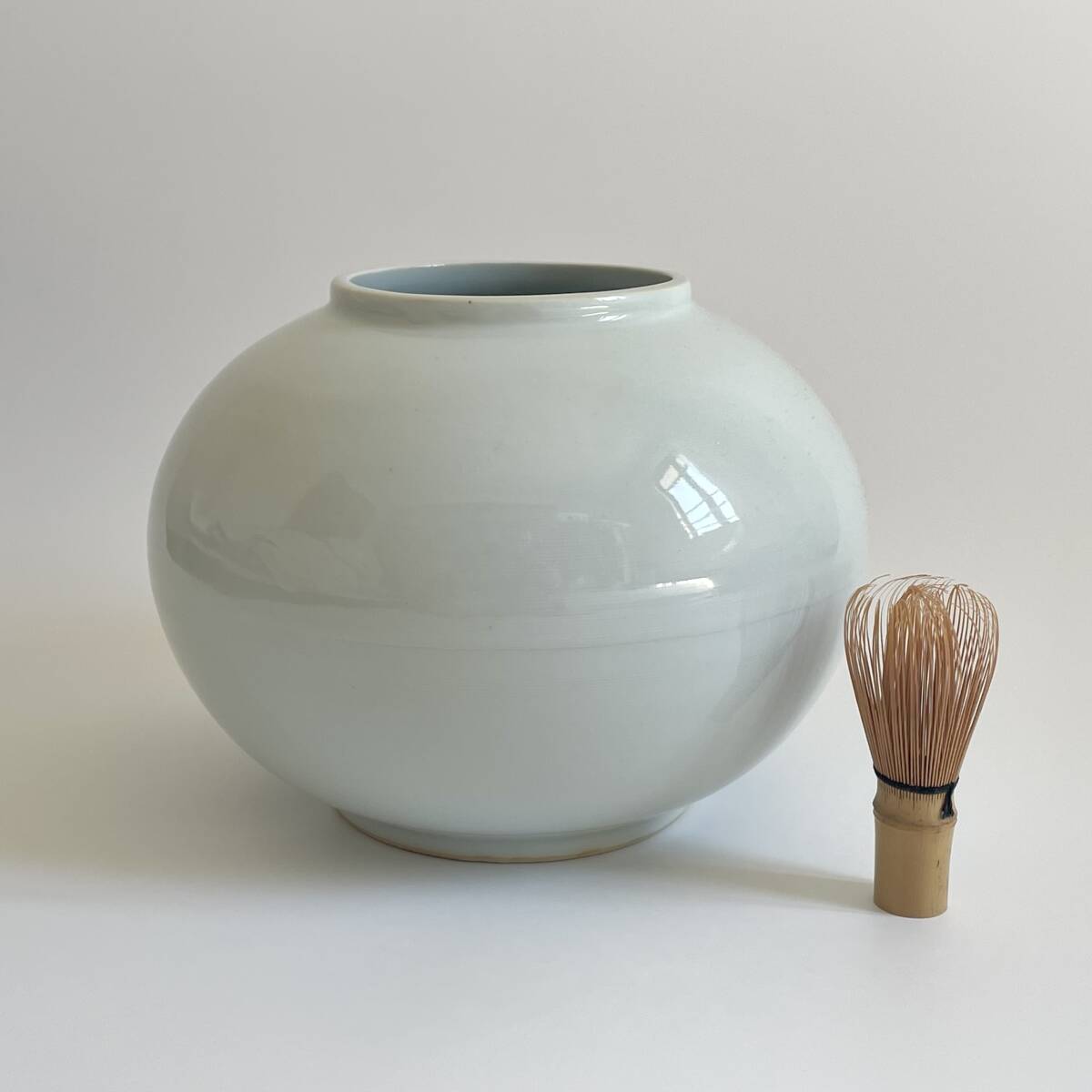 白磁 提灯壺 景徳鎮 中国美術 花入 花器 花瓶 検)李朝 満月壺 白磁 提灯壺 景徳鎮 中国美術 花入 花器 花瓶 検)李朝 満月壺