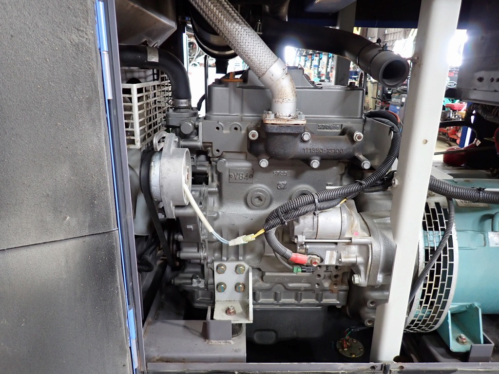 デンヨー 超低騒音型ディーゼルエンジン発電機 DCA-13LSYB デンヨー 超低騒音型ディーゼルエンジン発電機 DCA-13LSYB