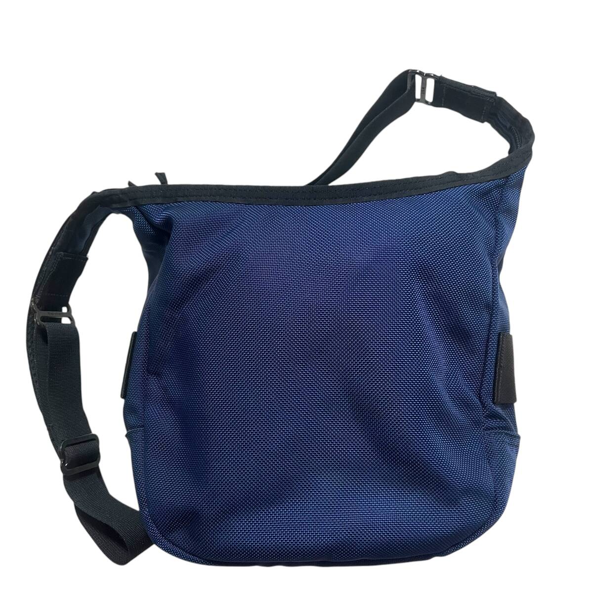 美品 BRIEFING ブリーフィング ショルダーバッグ DAY TRIPPER S 美品 BRIEFING ブリーフィング ショルダーバッグ DAY TRIPPER S