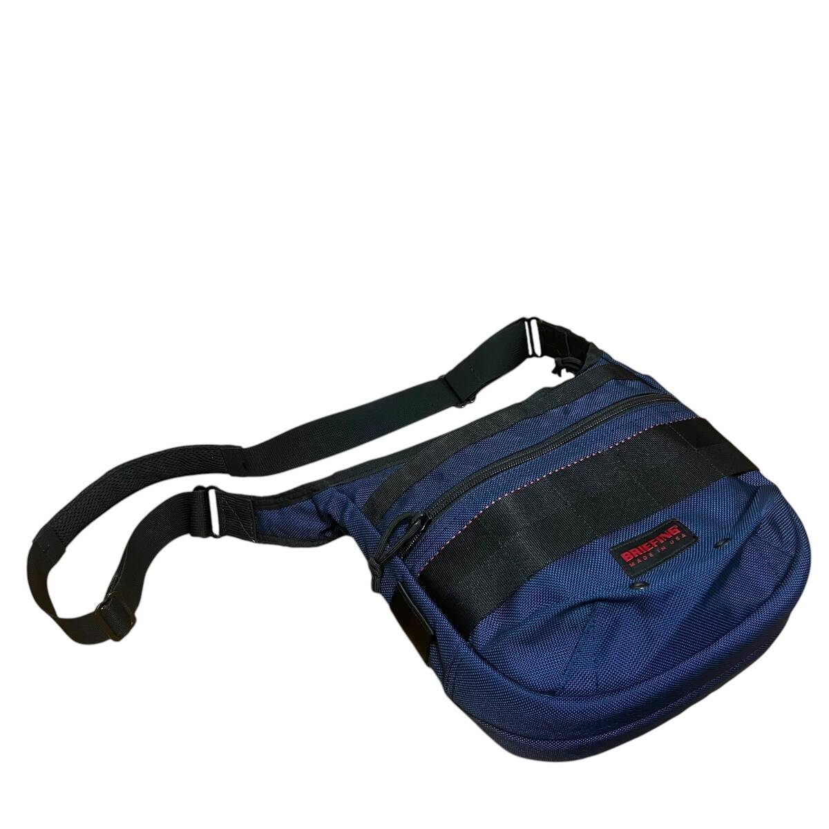 美品 BRIEFING ブリーフィング ショルダーバッグ DAY TRIPPER S 美品 BRIEFING ブリーフィング ショルダーバッグ DAY TRIPPER S