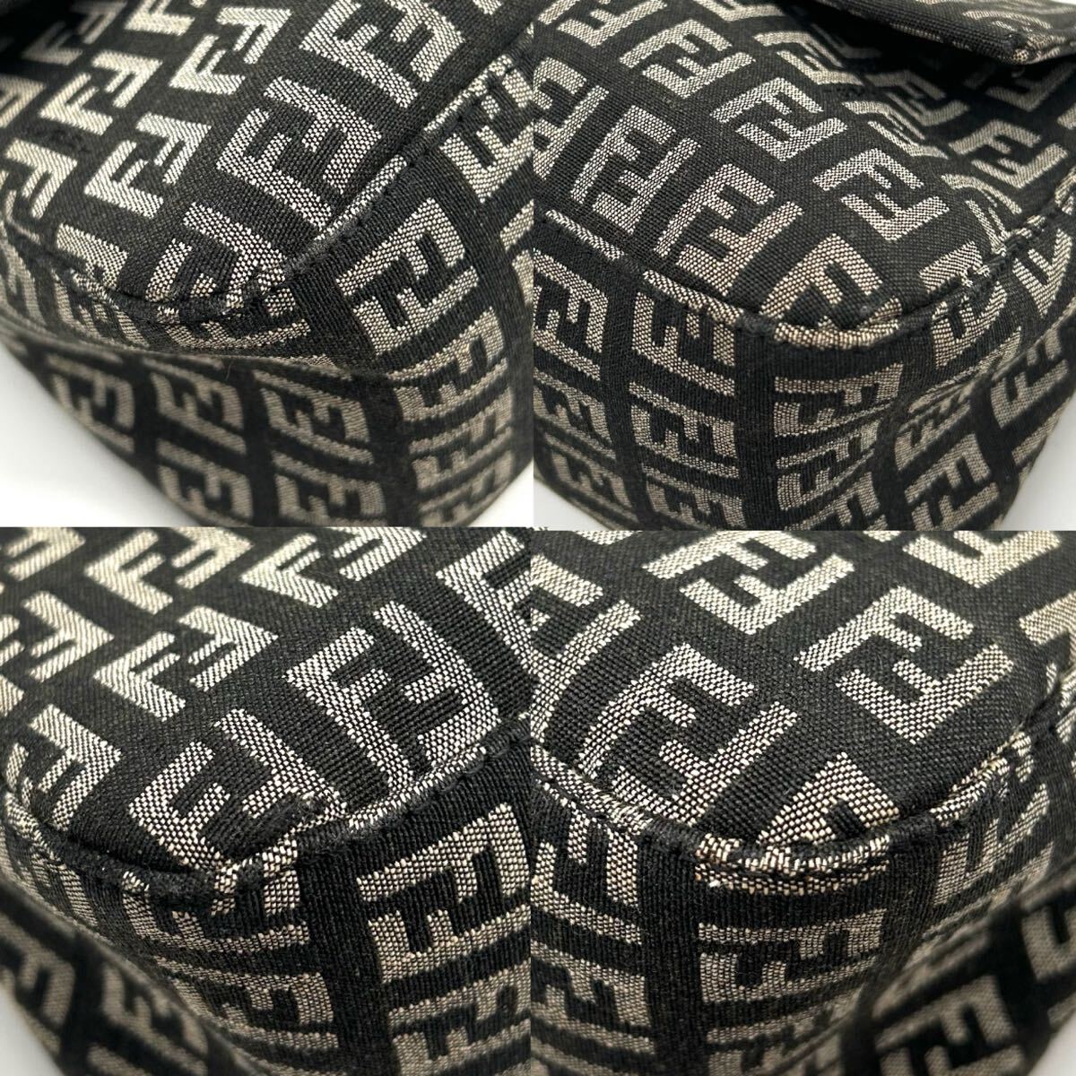 FENDI フェンディ マンマバケット ショルダーバッグ ズッキーノ FENDI フェンディ マンマバケット ショルダーバッグ ズッキーノ