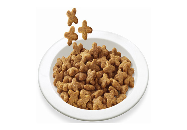 メディファス 1歳から チキン味 1.5kg (250g×6) 貓の臨床栄養(yǎng)學から生まれた下部尿路の健康維持フード