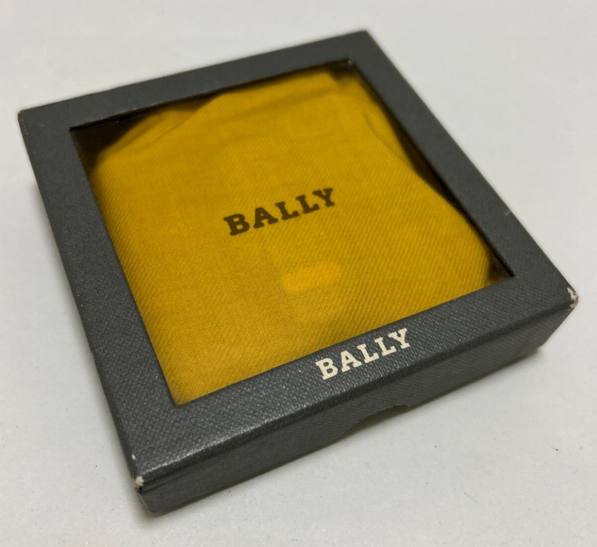 美品-箱・袋付き BALLY バリー コインケース ブラック 本革 小銭 美品-箱・袋付き BALLY バリー コインケース ブラック 本革 小銭