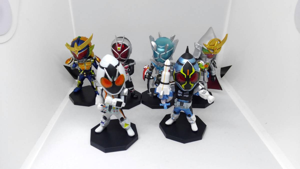 送料無料 平成仮面ライダー ノーマルフォーム 最強フォーム 40体 送料無料 平成仮面ライダー ノーマルフォーム 最強フォーム 40体