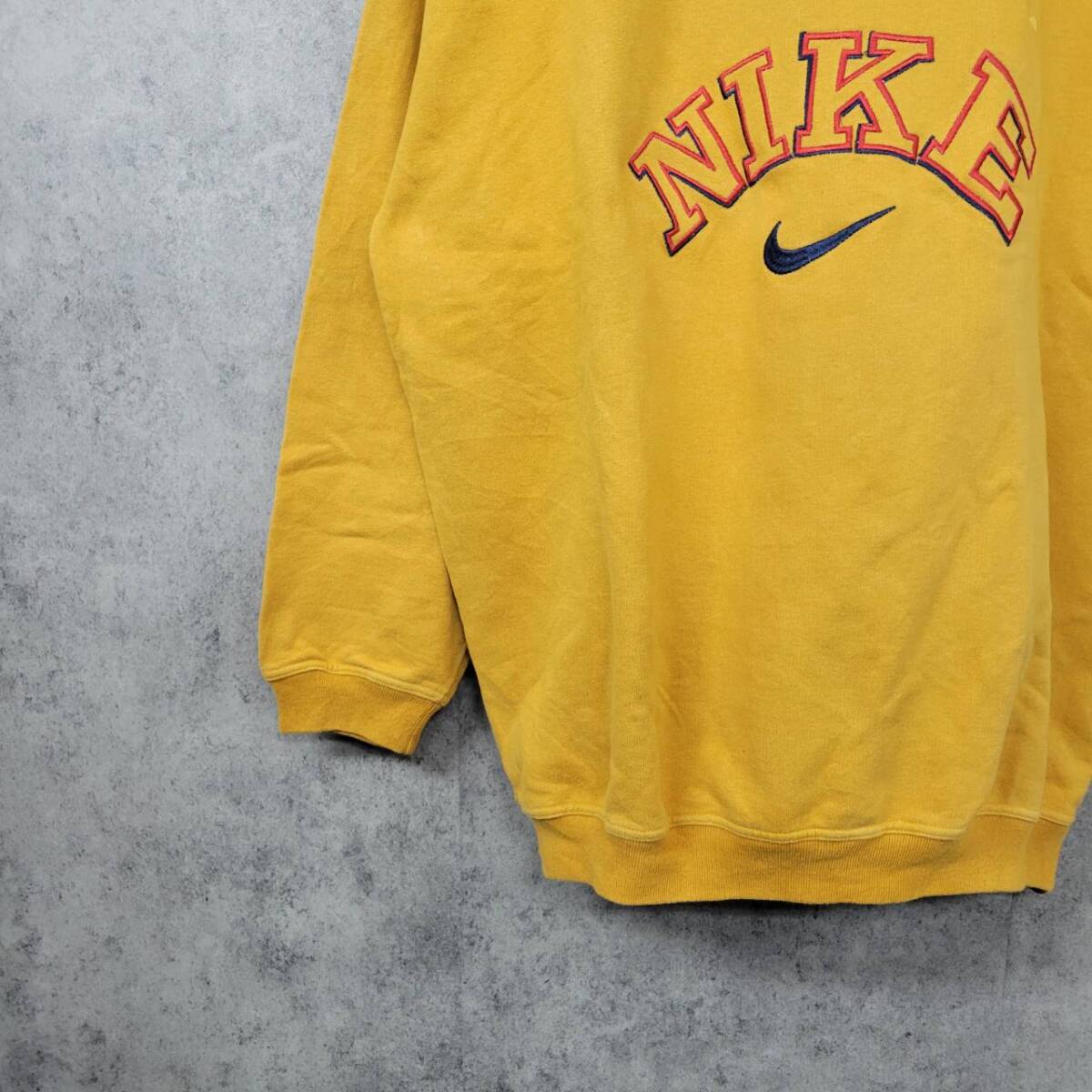 90s ナイキ NIKE 希少 刺繍 スウェット マスタード XXL 古着 90s ナイキ NIKE 希少 刺繍 スウェット マスタード XXL 古着