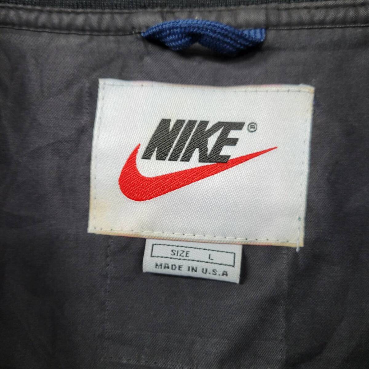 90s 古着 ナイキ NIKE 刺繍 ナイロンジャケット ブラック 90s 古着 ナイキ NIKE 刺繍 ナイロンジャケット ブラック