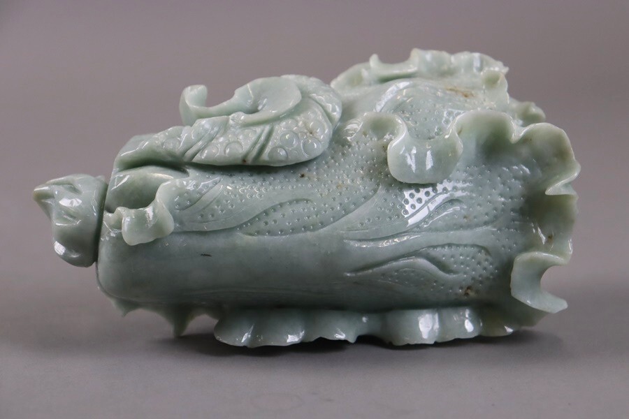 中国美術 本翡翠 彫刻 白菜 置物 台付 重1702g 天然石 鑑賞石 中国美術 本翡翠 彫刻 白菜 置物 台付 重1702g 天然石 鑑賞石