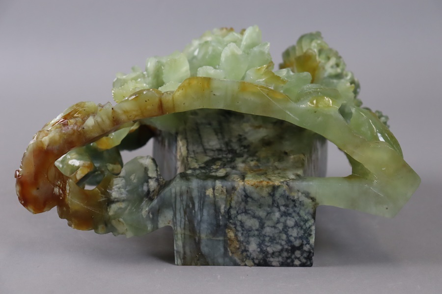 中国古玩 唐物 翡翠玉石 菊鳳凰花鳥彫刻 蓋物 花瓶 香炉 置物 中国古玩 唐物 翡翠玉石 菊鳳凰花鳥彫刻 蓋物 花瓶 香炉 置物