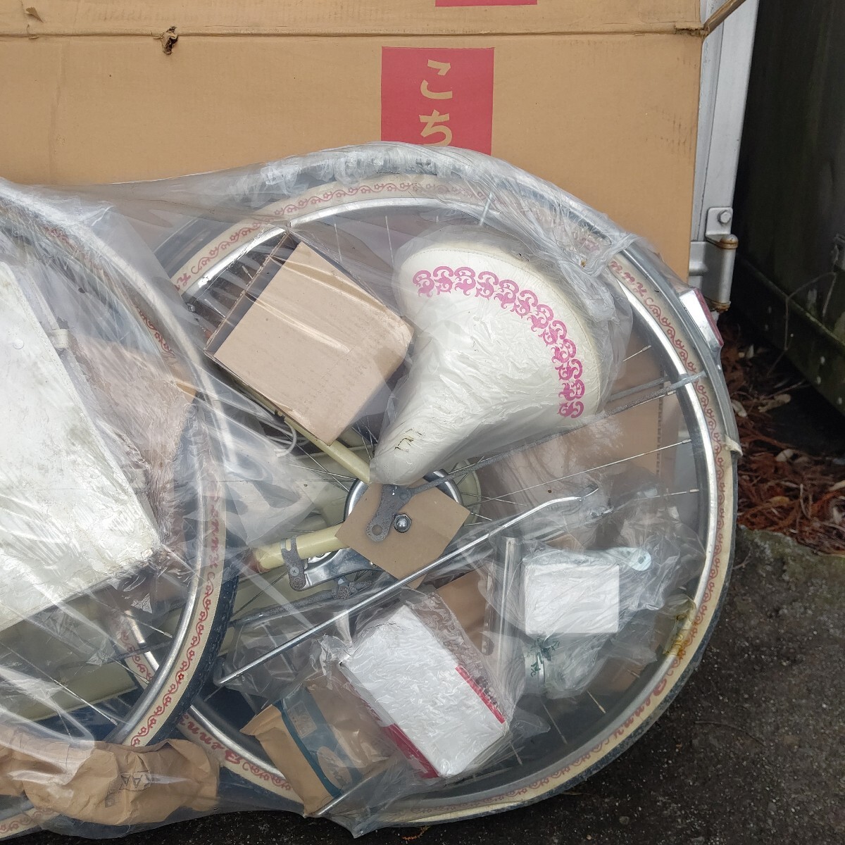 山口ベニーサイクル プリティベニー 新車 箱入り新品 クリーム 山口ベニーサイクル プリティベニー 新車 箱入り新品 クリーム