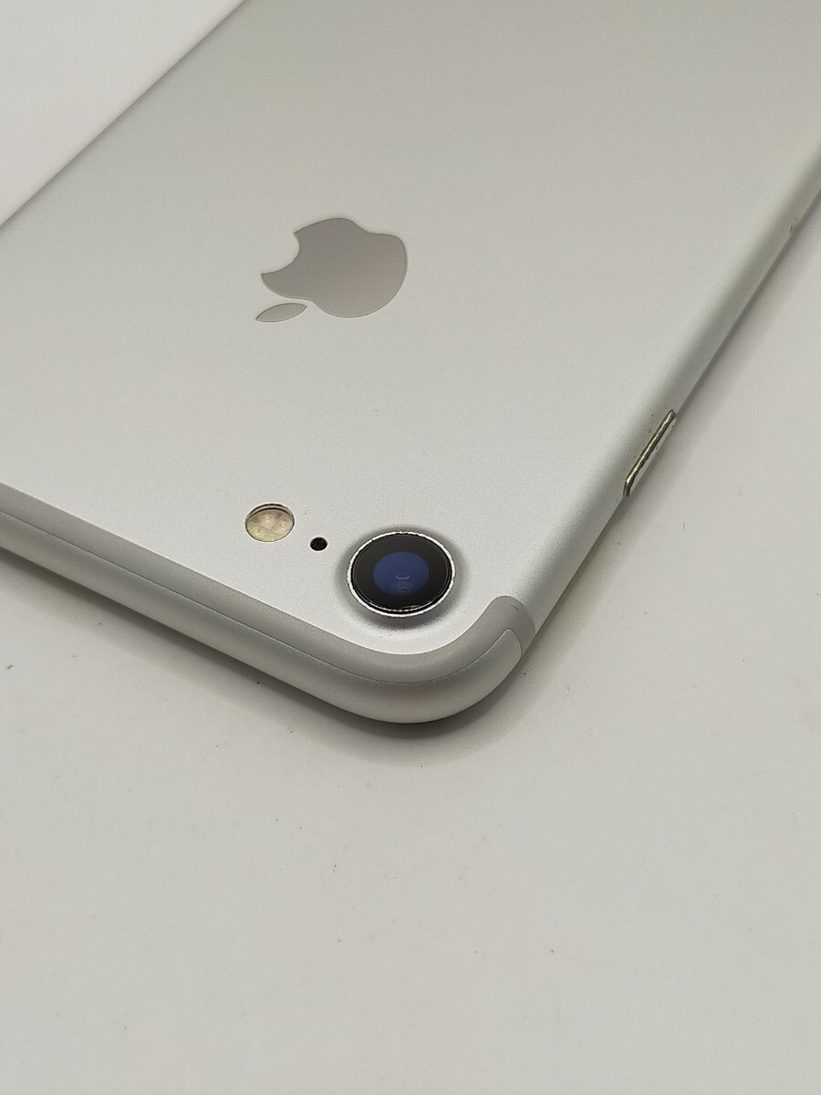 1円〜 美品 iPhone 7 32GB シルバー MNCF2J/A SIMロックなし 1円〜 美品 iPhone 7 32GB シルバー MNCF2J/A SIMロックなし