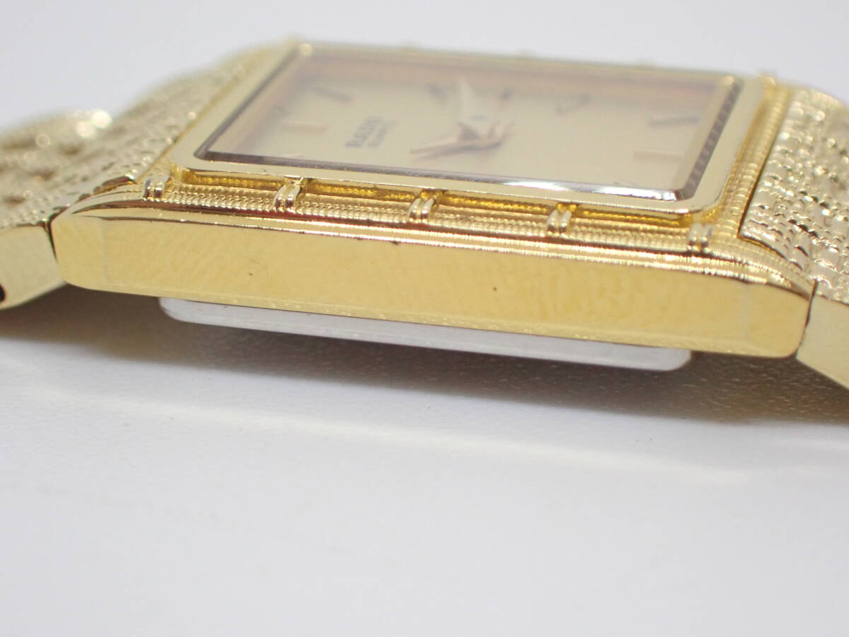 1円~ RADO ラドー レディース腕時計 133.9027.2 スクエア GP×SS 1円~ RADO ラドー レディース腕時計 133.9027.2 スクエア GP×SS