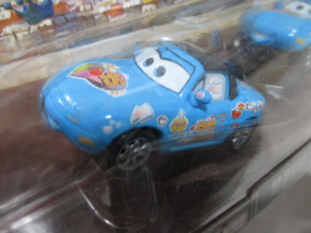 値下げ★Cars カーズ　ディズニー　ピクサー　マテル ダイキャストカー　ミニカー☆DINOCO MIA TIA　ダイナコ　ミア　ティア　
