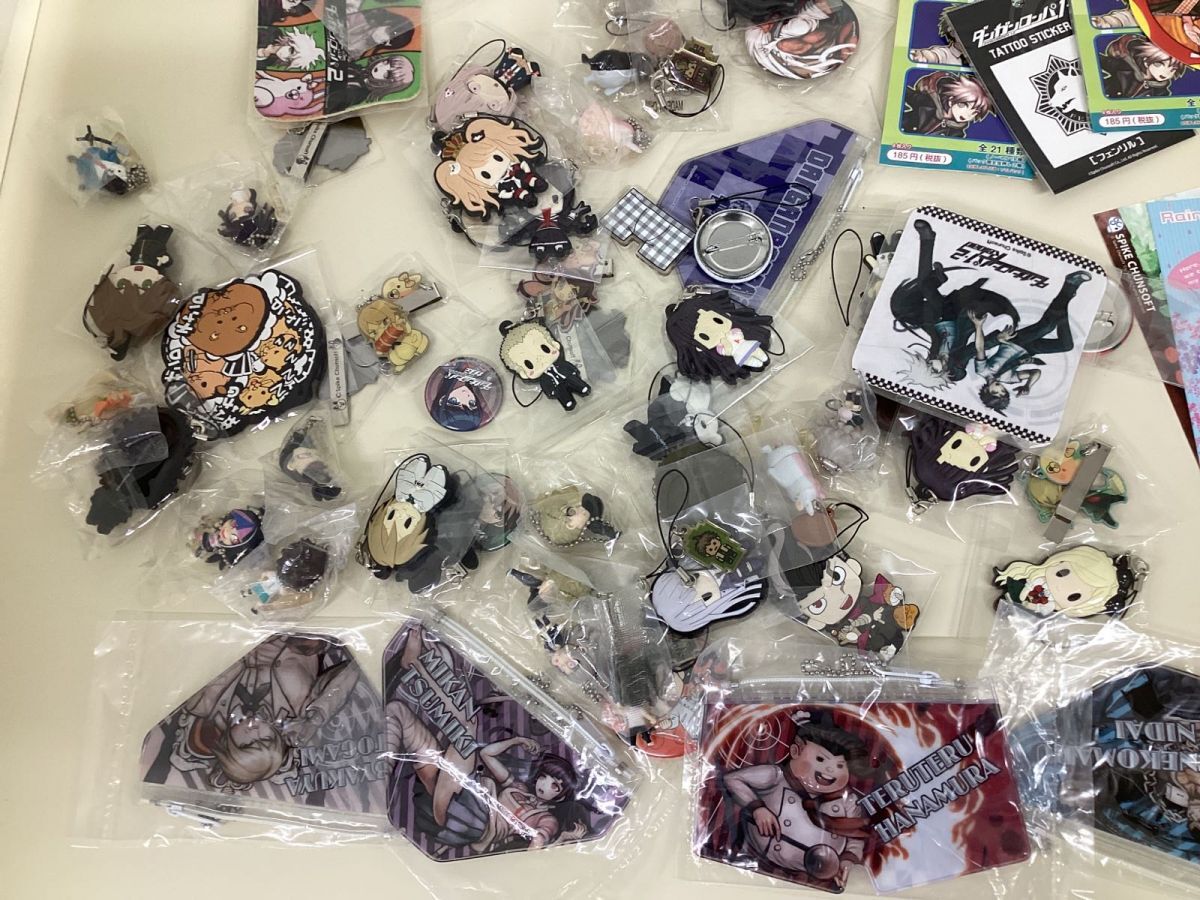 08【現状】ダンガンロンパ グッズ まとめ売り 缶バッジ 08【現状】ダンガンロンパ グッズ まとめ売り 缶バッジ