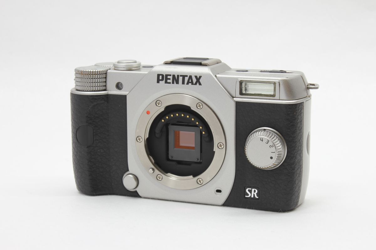 【動(dòng)作美品】ペンタックス Pentax Q10 / pentax smc 5-15mm F/2.8-4.5 ED AL 動(dòng)作確認(rèn)済 バッテリー 充電器