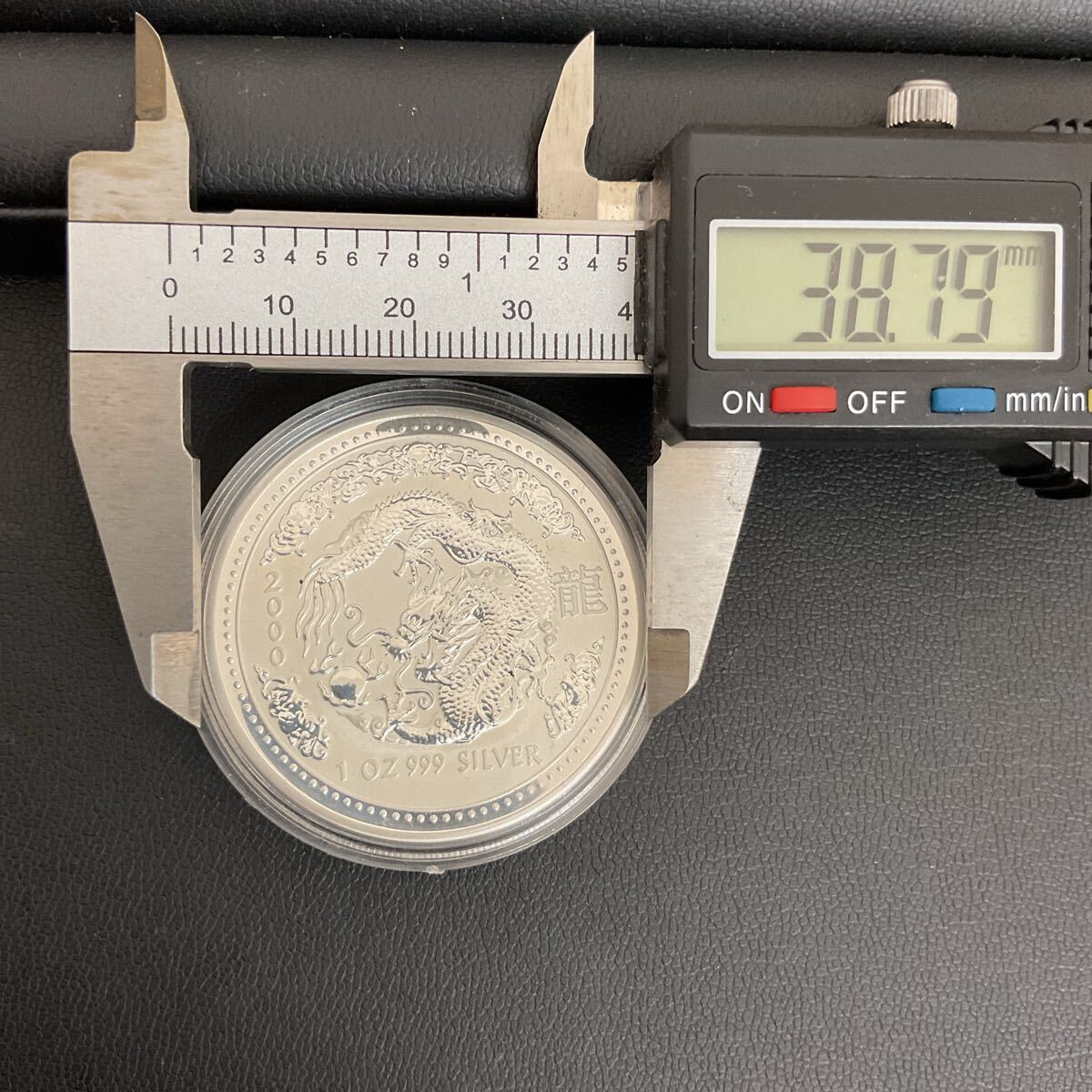 K-1387-3】オーストラリア 2000年 1ドル 銀貨 龍 ケース付