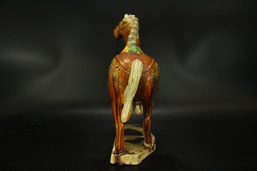 銀閣】中国美術 唐三彩 馬 置物 高31.8cm 旧家蔵出 送料無料 銀閣】中国美術 唐三彩 馬 置物 高31.8cm 旧家蔵出 送料無料