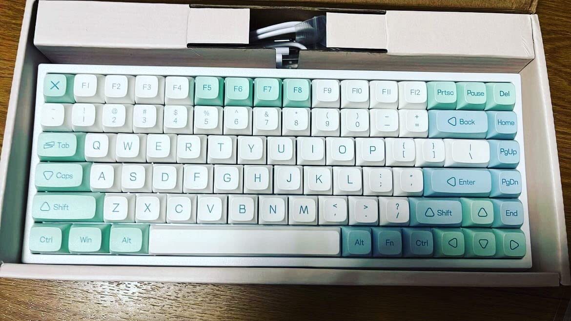 3モード接続ホットスワップメカニカルキーボード ミントグリーン 3モード接続ホットスワップメカニカルキーボード ミントグリーン