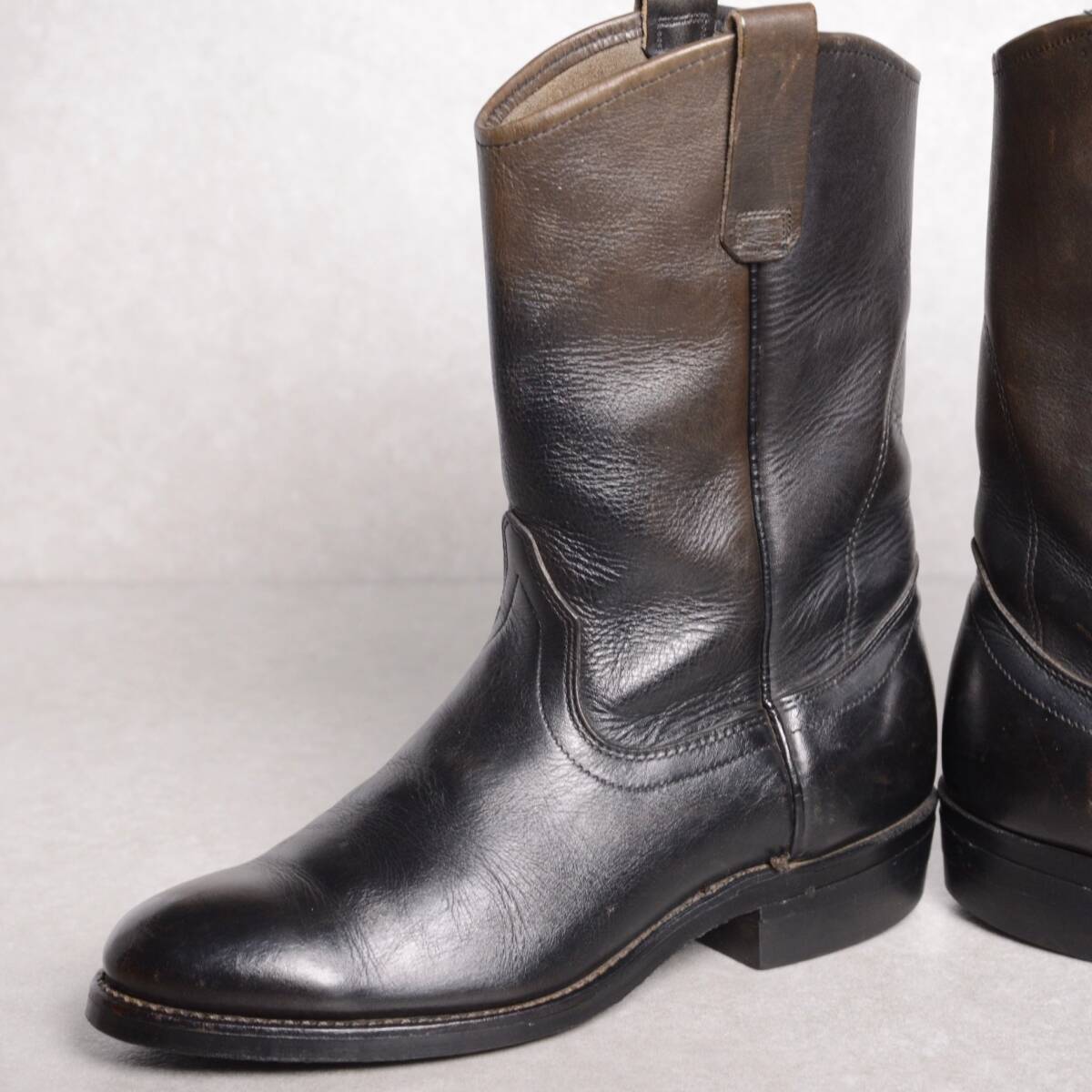 US8 5D】【茶芯】85年製 縦 プリント羽根タグ レッドウィング US8 5D】【茶芯】85年製 縦 プリント羽根タグ レッドウィング