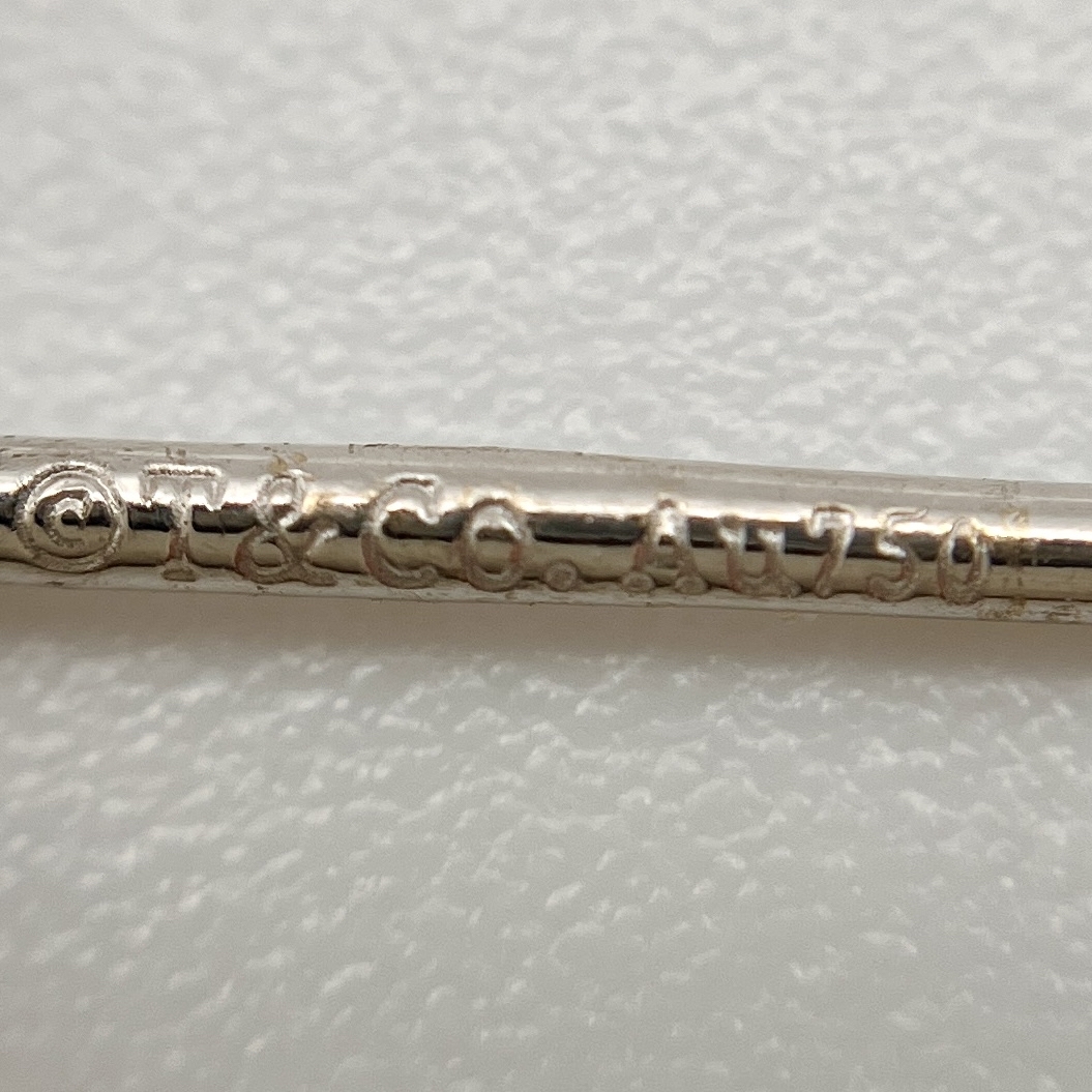 Tiffany&Co. ティファニー K18WG 18金ホワイトゴールド Tスマイルピアス 1.8g_画像2