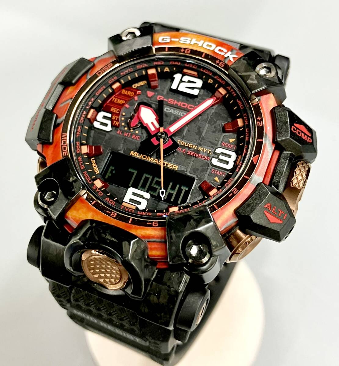 CASIO G-SHOCK MASTER OF G - LAND MUDMASTER GWG-2040FR-1AJR CASIO G-SHOCK MASTER OF G - LAND MUDMASTER GWG-2040FR-1AJR
