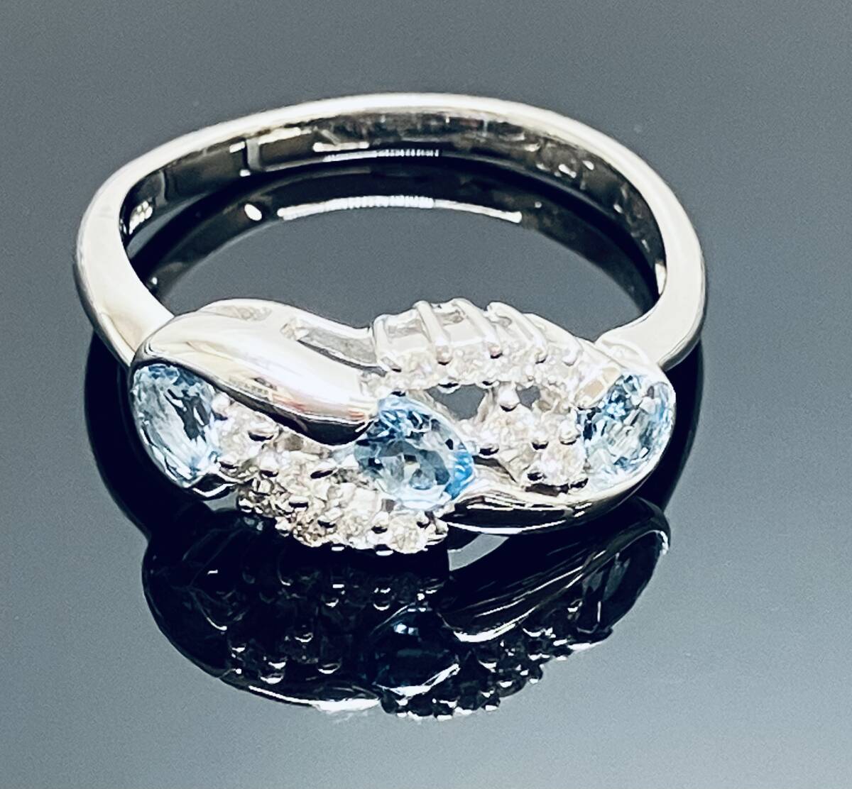 Pt900 プラチナ リング 指輪 ダイヤモンド 0.14ct 13号 4.5g Pt900 プラチナ リング 指輪 ダイヤモンド 0.14ct 13号 4.5g