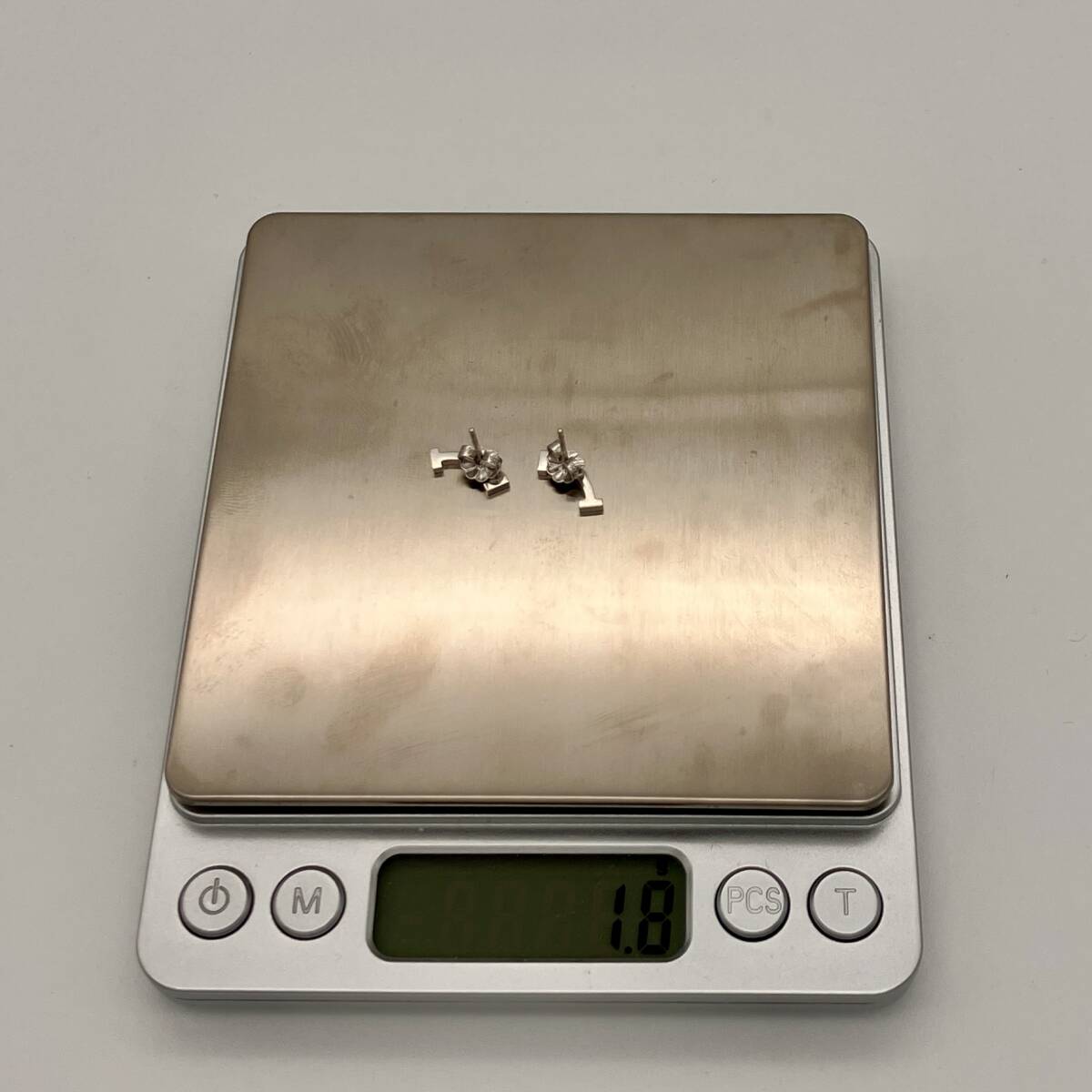 Tiffany&Co. ティファニー K18WG 18金ホワイトゴールド Tスマイルピアス 1.8g_画像4