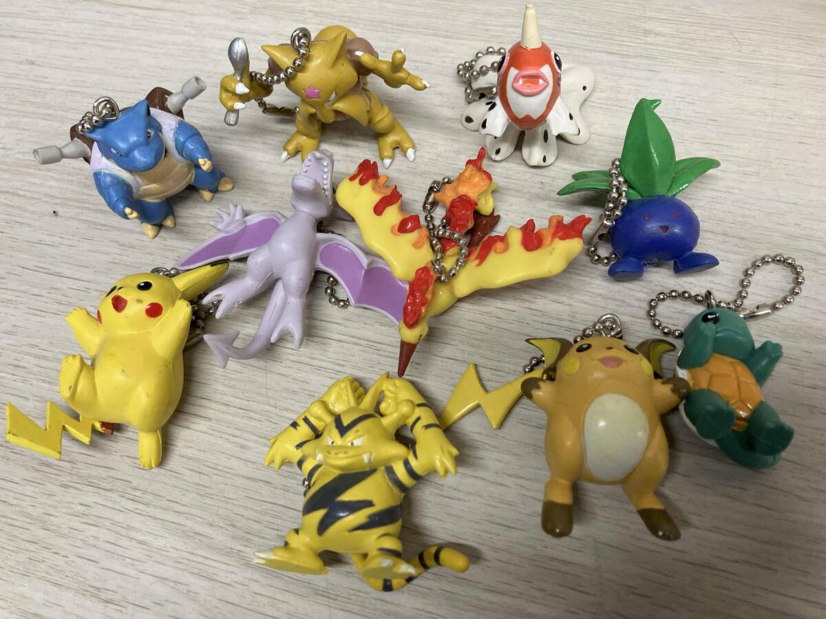 ポケモン 指人形 フィギュア キーホルダー まとめ売り 110個 ポケモン 指人形 フィギュア キーホルダー まとめ売り 110個