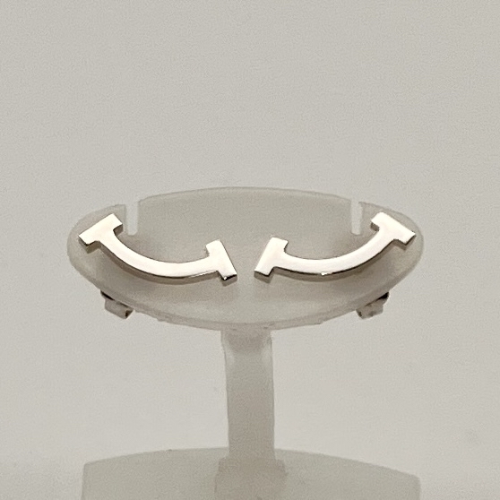 Tiffany&Co. ティファニー K18WG 18金ホワイトゴールド Tスマイルピアス 1.8g_画像1