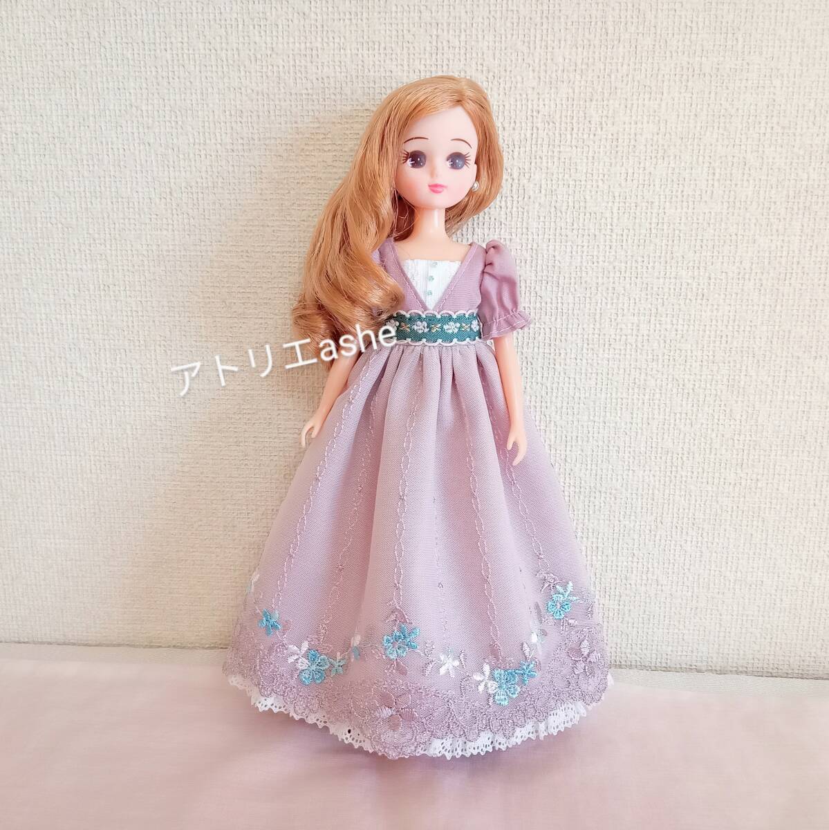 送料無料! ハンドメイド ネオブライス・リカちゃんの服 送料無料! ハンドメイド ネオブライス・リカちゃんの服