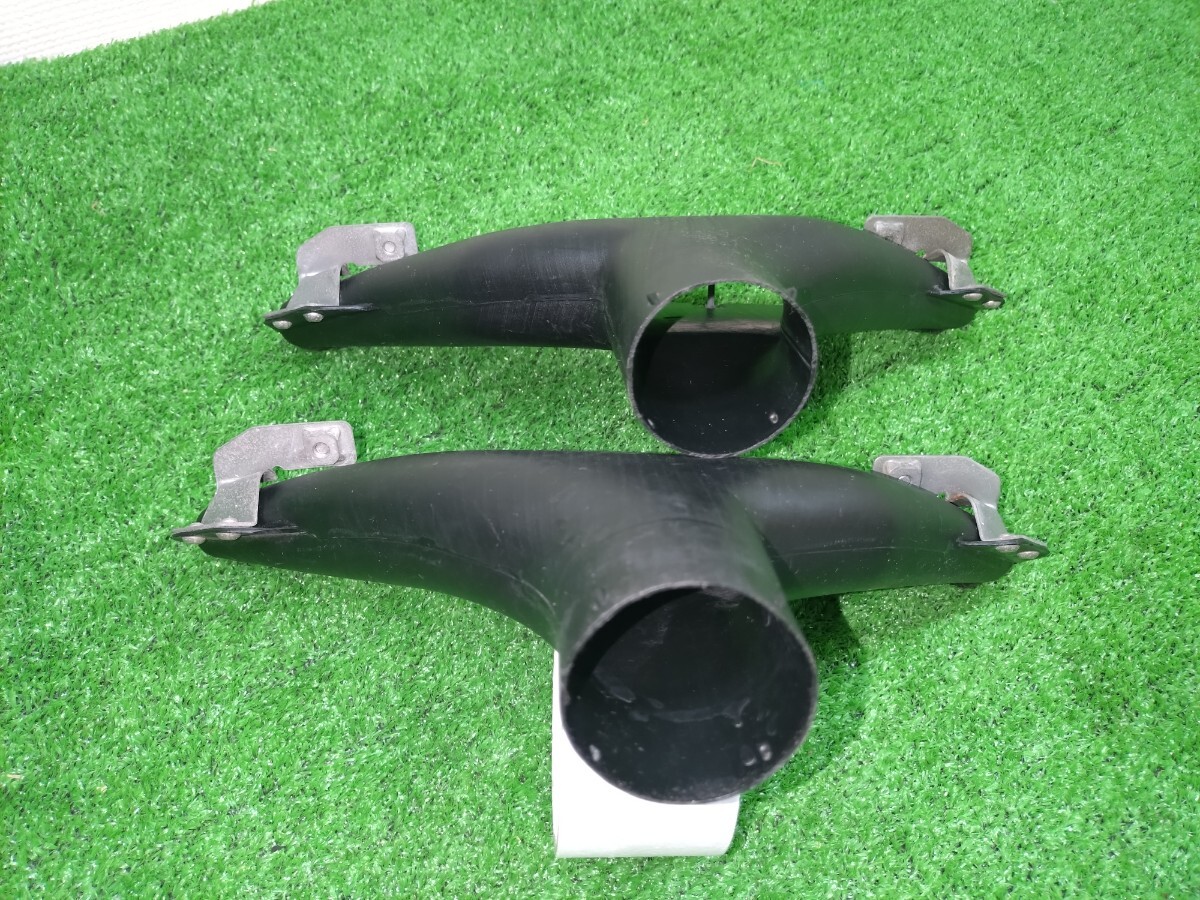 フェアレディz　s30z 初期型　フロントダクト　（デフォッガー　デフロスター　エアコン　ダクト）240z HLS30 左右セット　_画像7