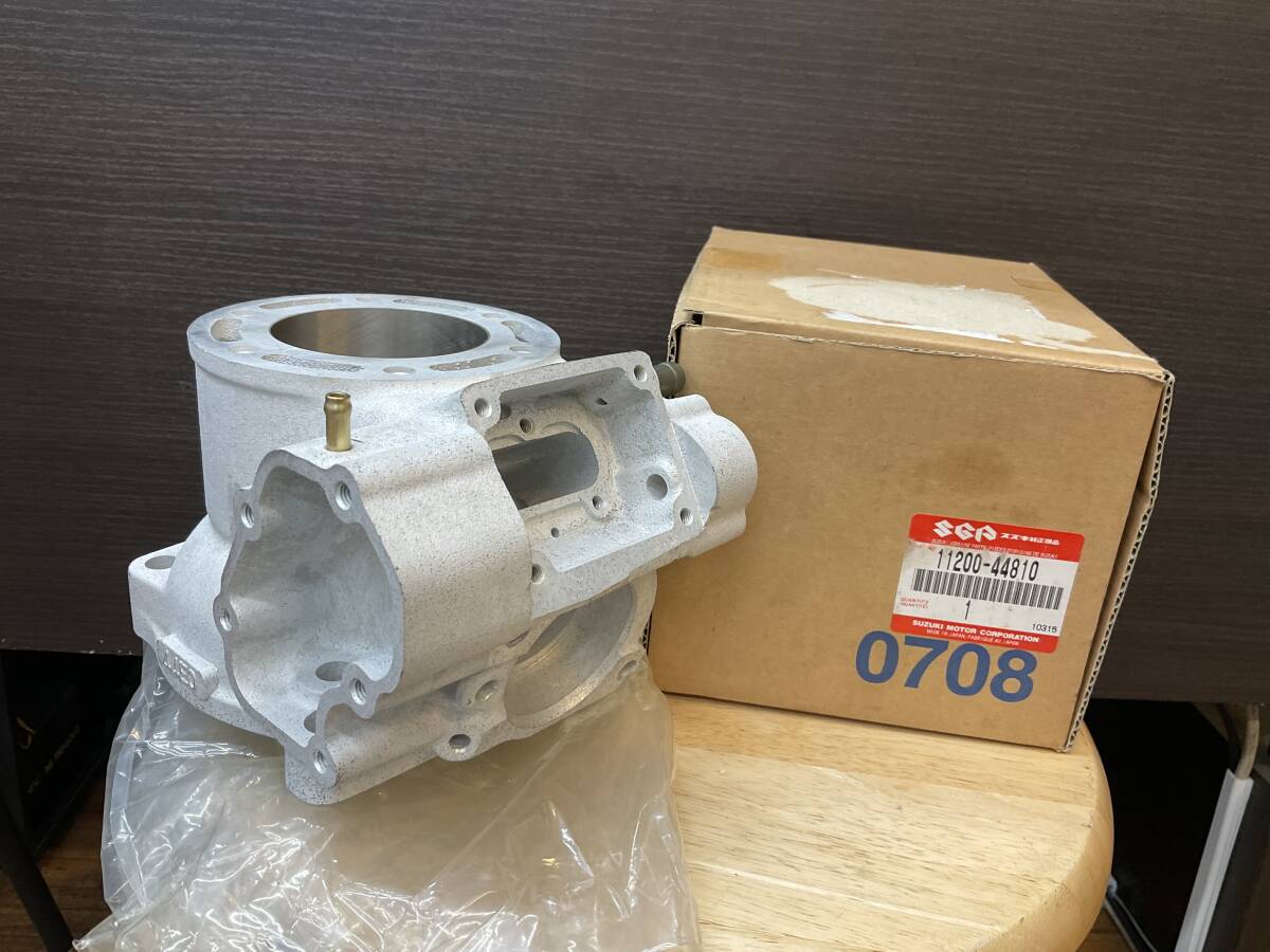 * снят с производства детали SUZUKI RMX250S цилиндр комплект 11200-44810 оригинальный S:F1 2504