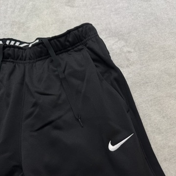 新品未使用 NIKE XLサイズ ナイキ ジョガーパンツ スウェット 新品未使用 NIKE XLサイズ ナイキ ジョガーパンツ スウェット