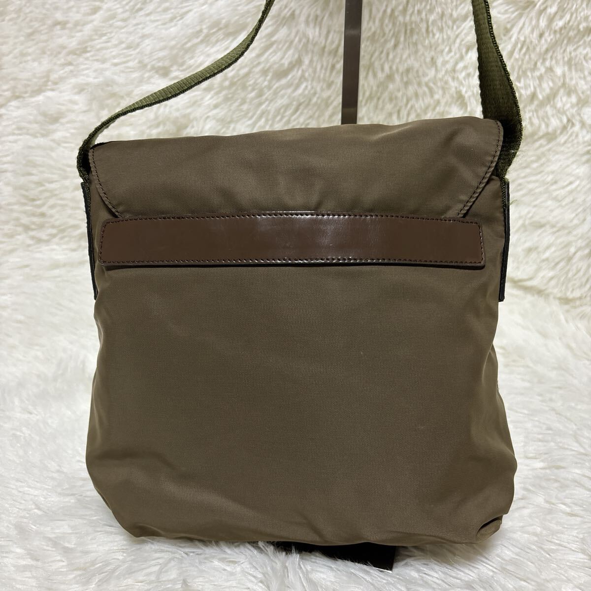 PRADA プラダ ショルダーバッグ ナイロン テスートナイロン 三角 PRADA プラダ ショルダーバッグ ナイロン テスートナイロン 三角