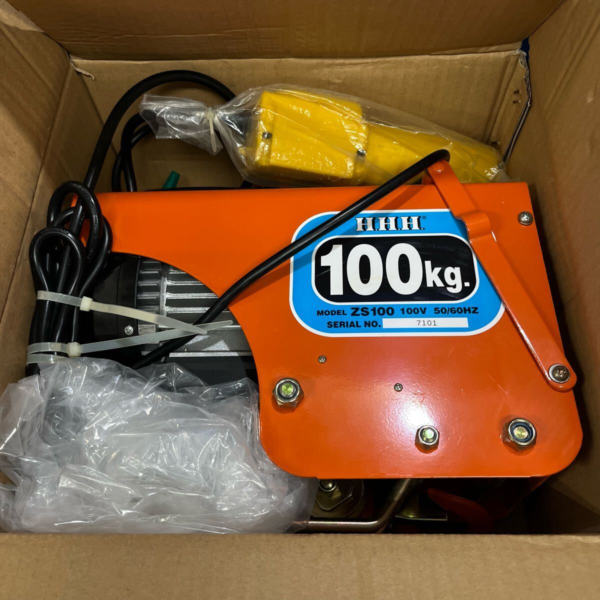 電気ホイスト ZS100 動作確認済み 吊り上げ 吊り下げ 巻き上げ機 電気ホイスト ZS100 動作確認済み 吊り上げ 吊り下げ 巻き上げ機
