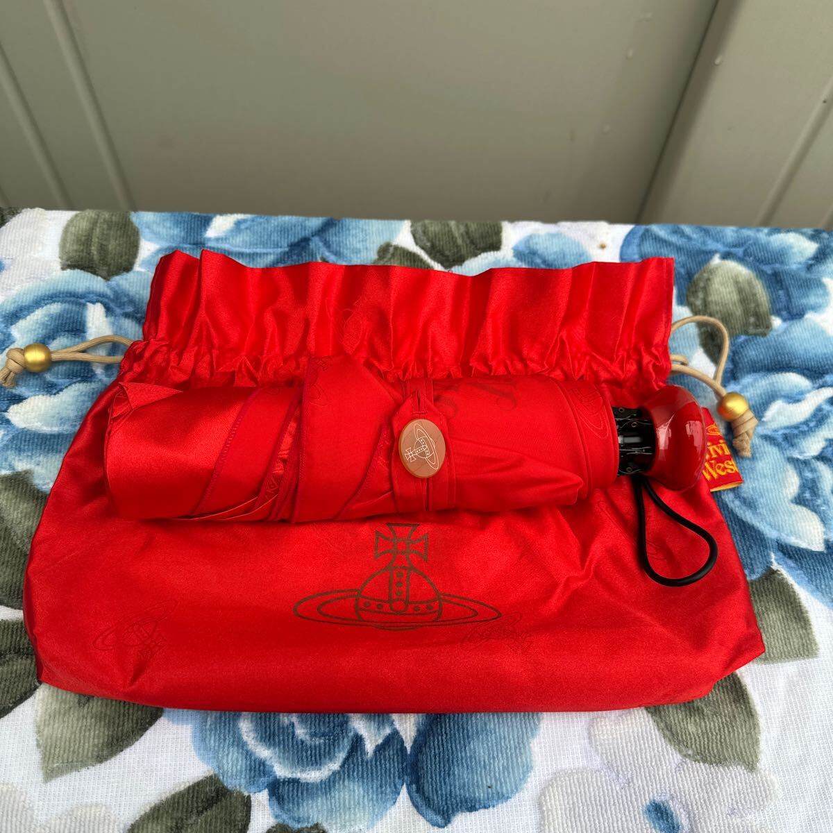 未使用 Vivienne Westwood 折り畳み傘 日傘 レッド 赤 ビビアン 未使用 Vivienne Westwood 折り畳み傘 日傘 レッド 赤 ビビアン