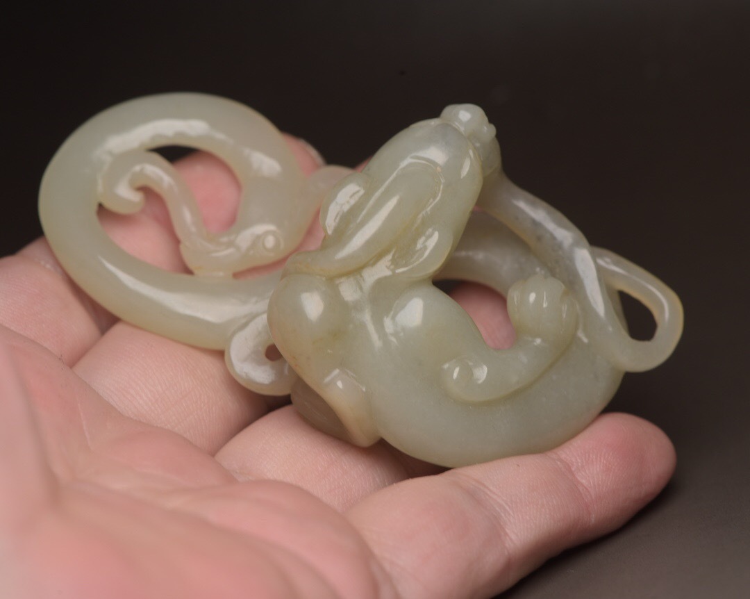 仁】『和田玉製・細密彫・龍鳳呈祥・置物・賞物』極細工 古賞
